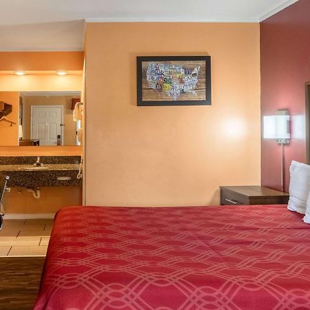 Econo Lodge Cornersville Eksteriør billede