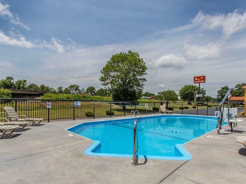 Econo Lodge Cornersville Eksteriør billede