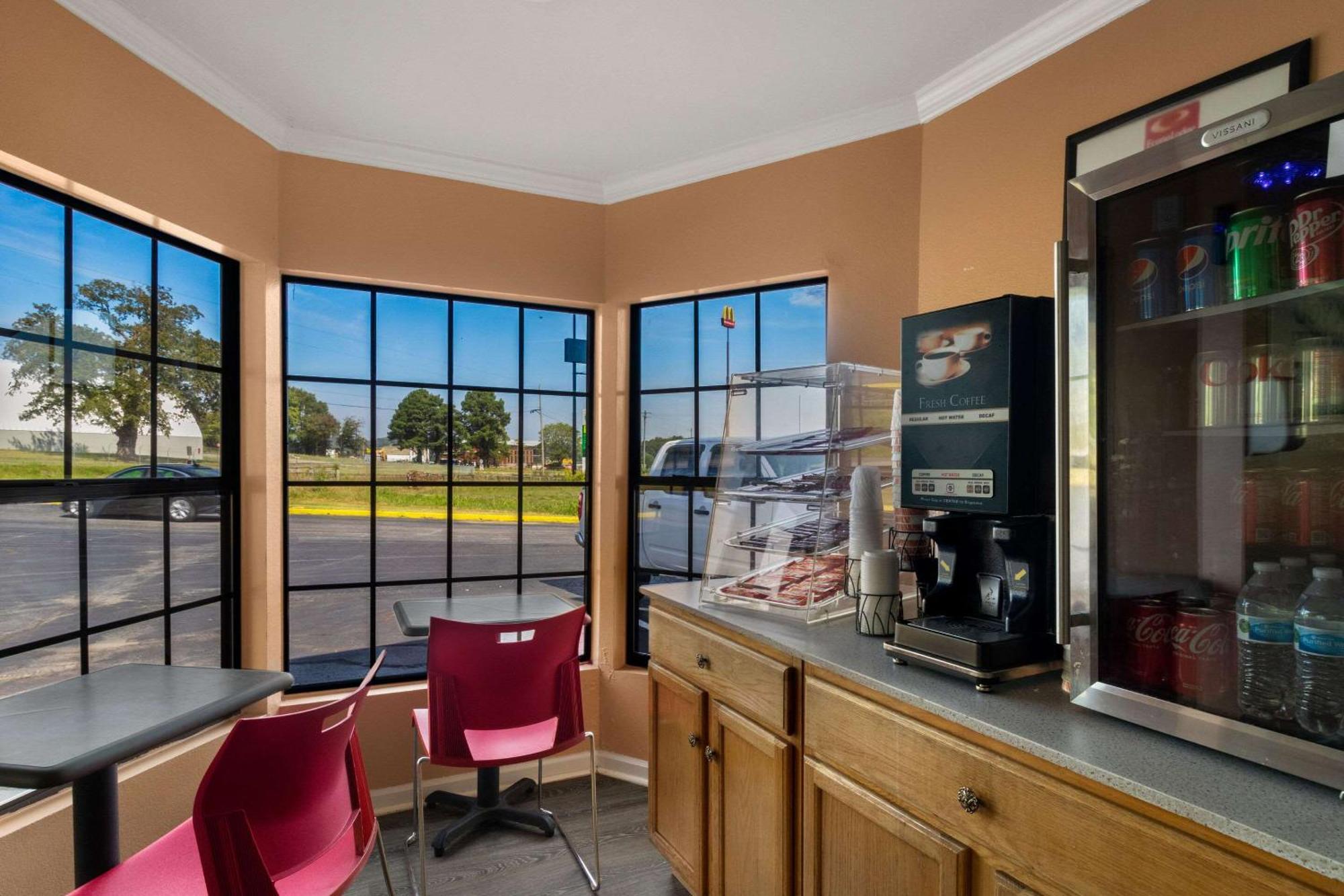 Econo Lodge Cornersville Eksteriør billede