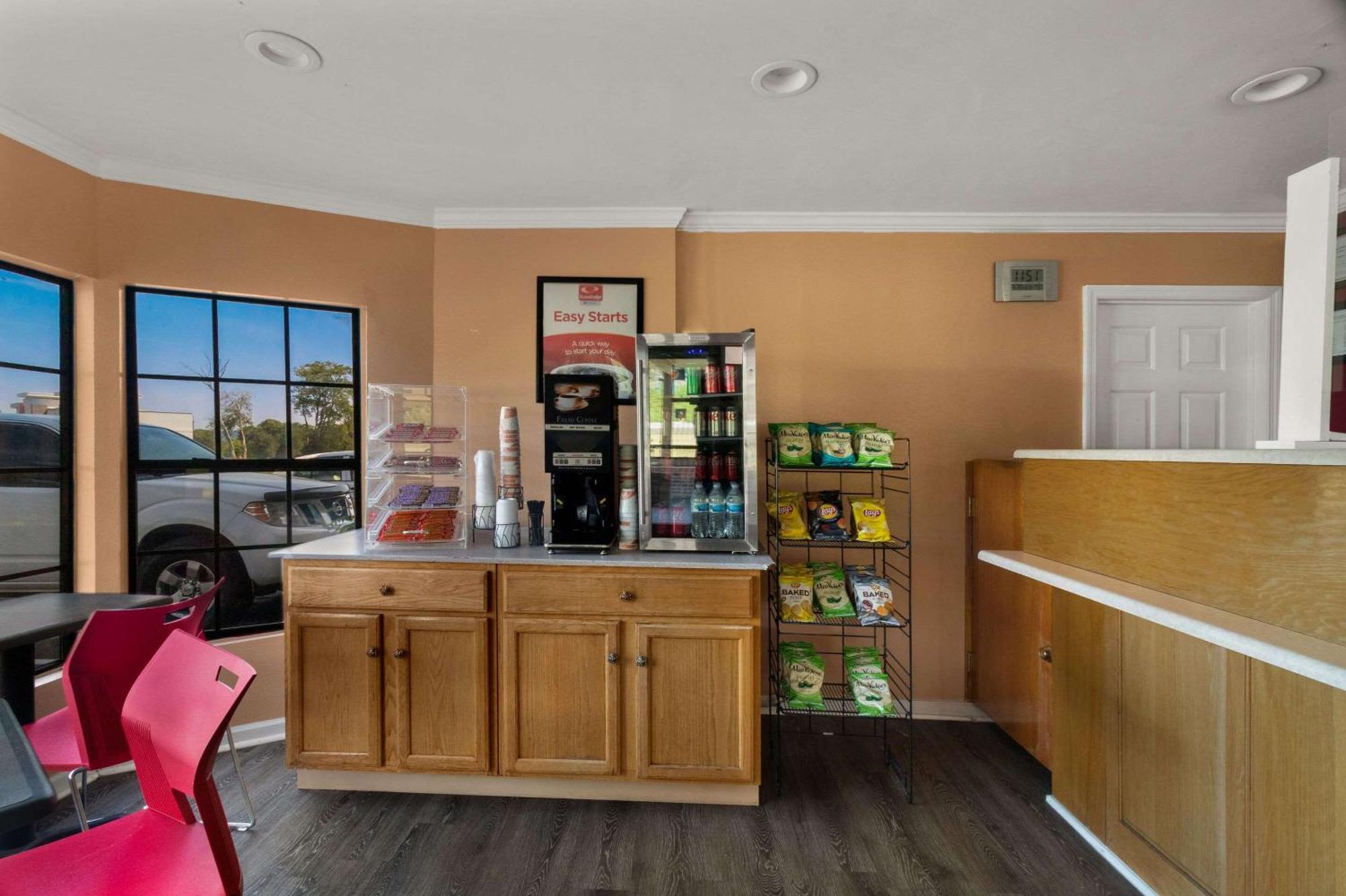 Econo Lodge Cornersville Eksteriør billede