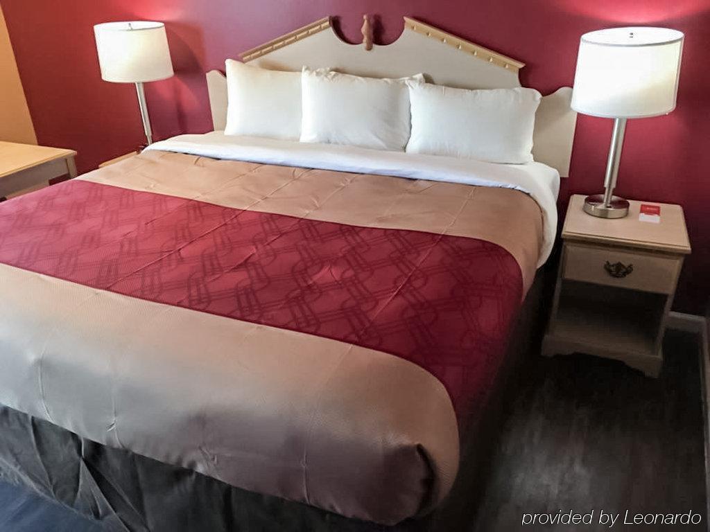 Econo Lodge Cornersville Eksteriør billede